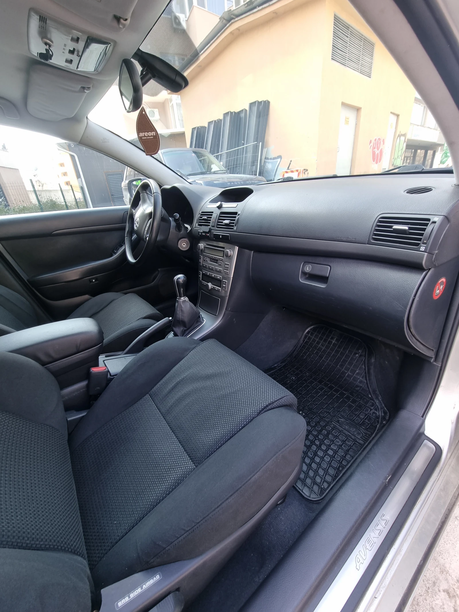 Toyota Avensis | Mobile.bg � ����������� 10