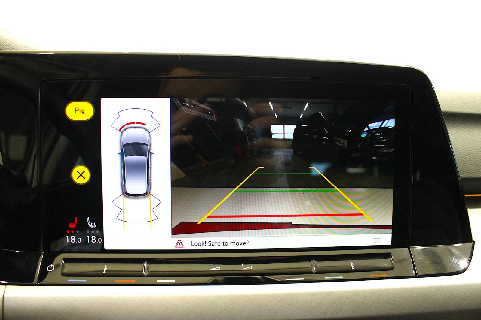 VW Golf 1.5 eTSI* DSG* 24, 500km! Каско! Гаранция!, снимка 11 - Автомобили и джипове - 53818856