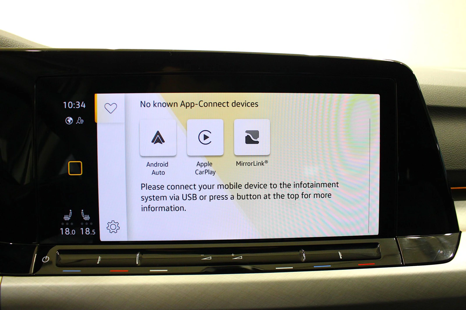 VW Golf 1.5 eTSI* DSG* 24, 500km! Каско! Гаранция!, снимка 15 - Автомобили и джипове - 53818856