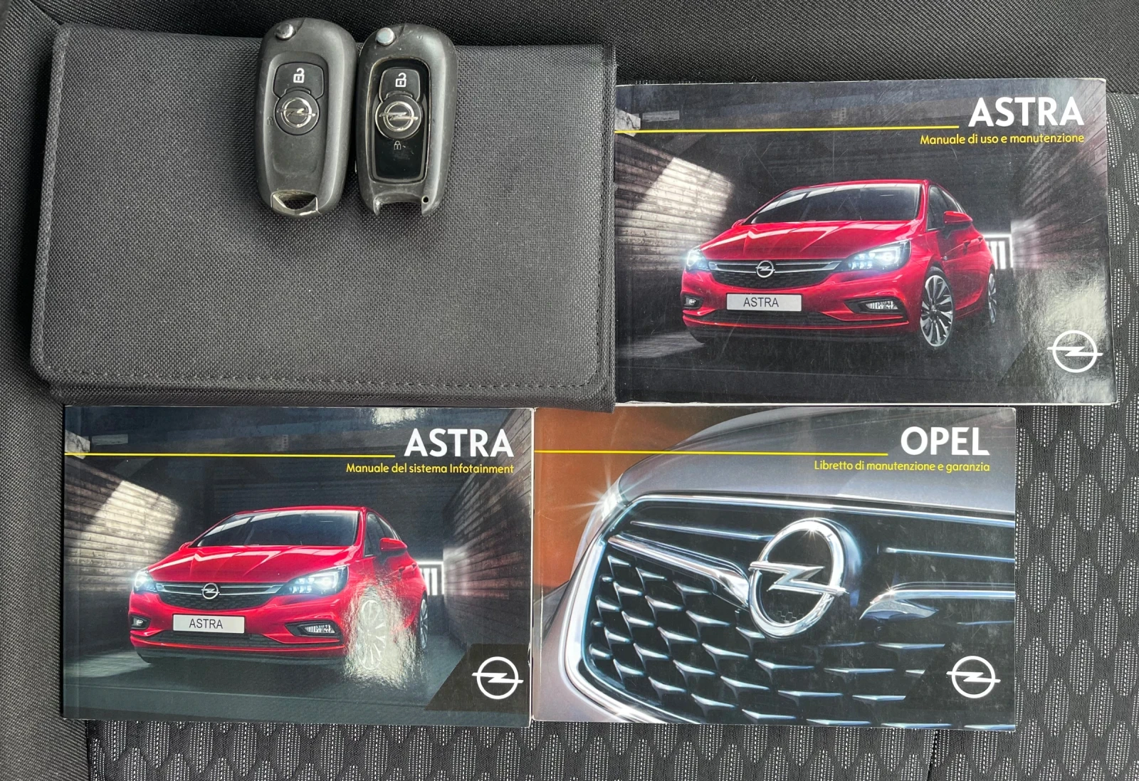 Opel Astra 1.6 CDTI EURO 6B, снимка 17 - Автомобили и джипове - 54019720