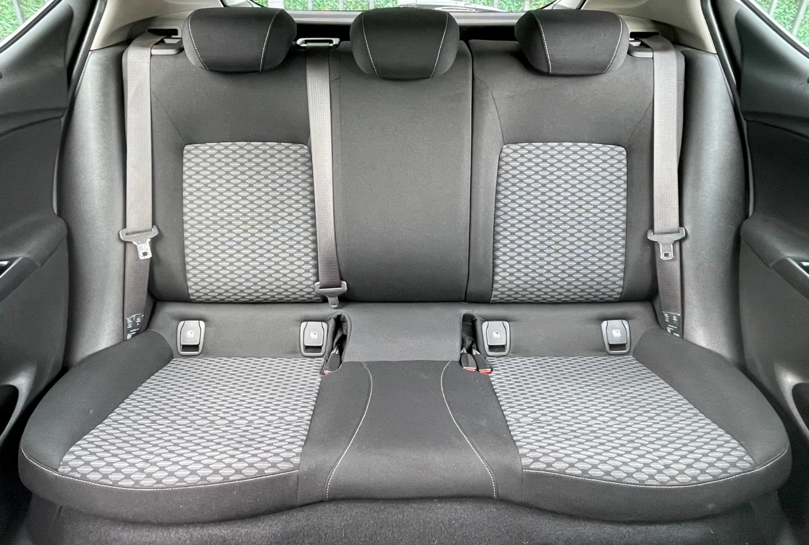 Opel Astra 1.6 CDTI EURO 6B, снимка 12 - Автомобили и джипове - 54019720