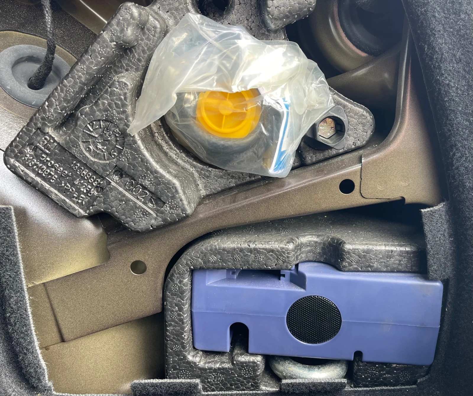 Opel Astra 1.6 CDTI EURO 6B, снимка 9 - Автомобили и джипове - 54019720