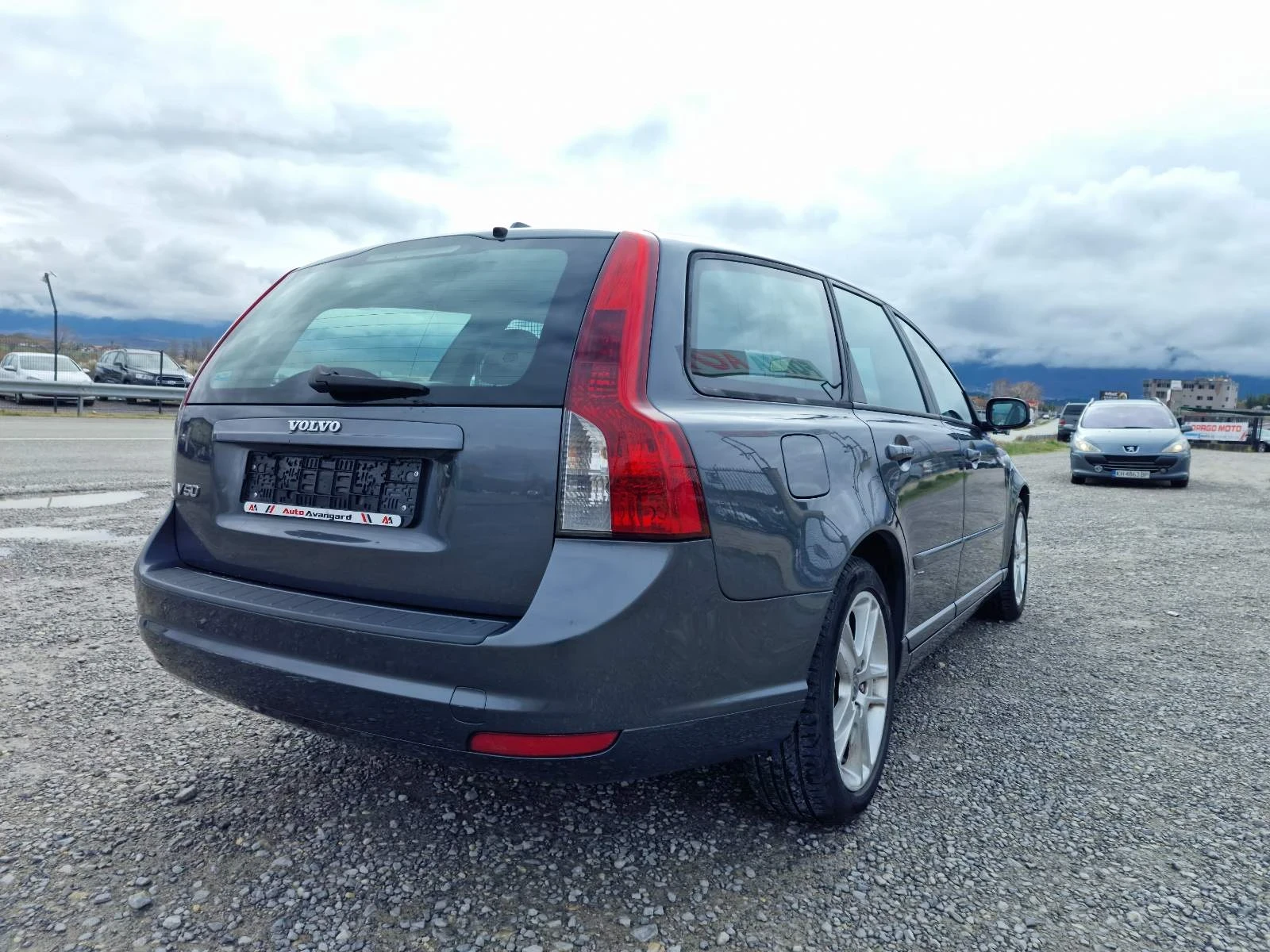 Volvo V50 1.6HDI 110к.с, снимка 4 - Автомобили и джипове - 54116031