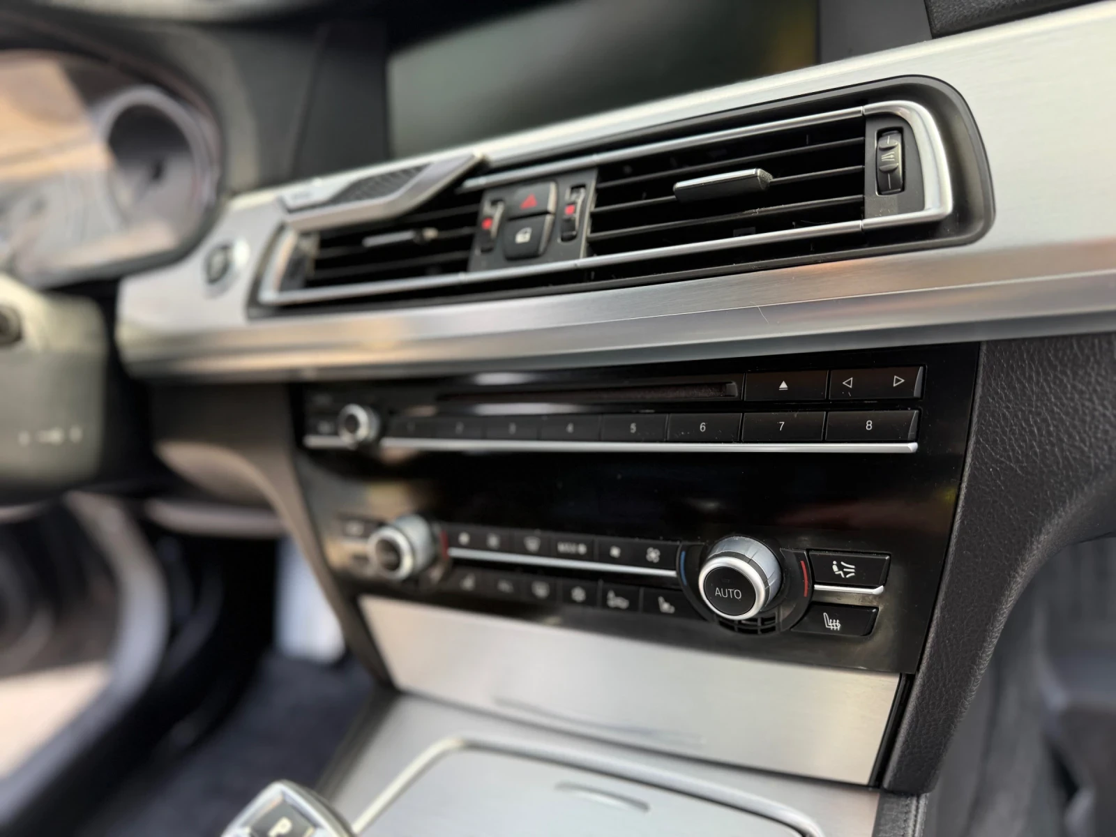 BMW 730 D Mpack, снимка 6 - Автомобили и джипове - 54127430