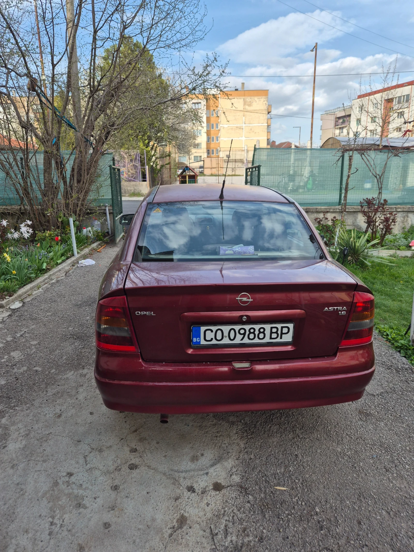 Opel Astra 1.6 Бензин / Газ, снимка 2 - Автомобили и джипове - 54220767