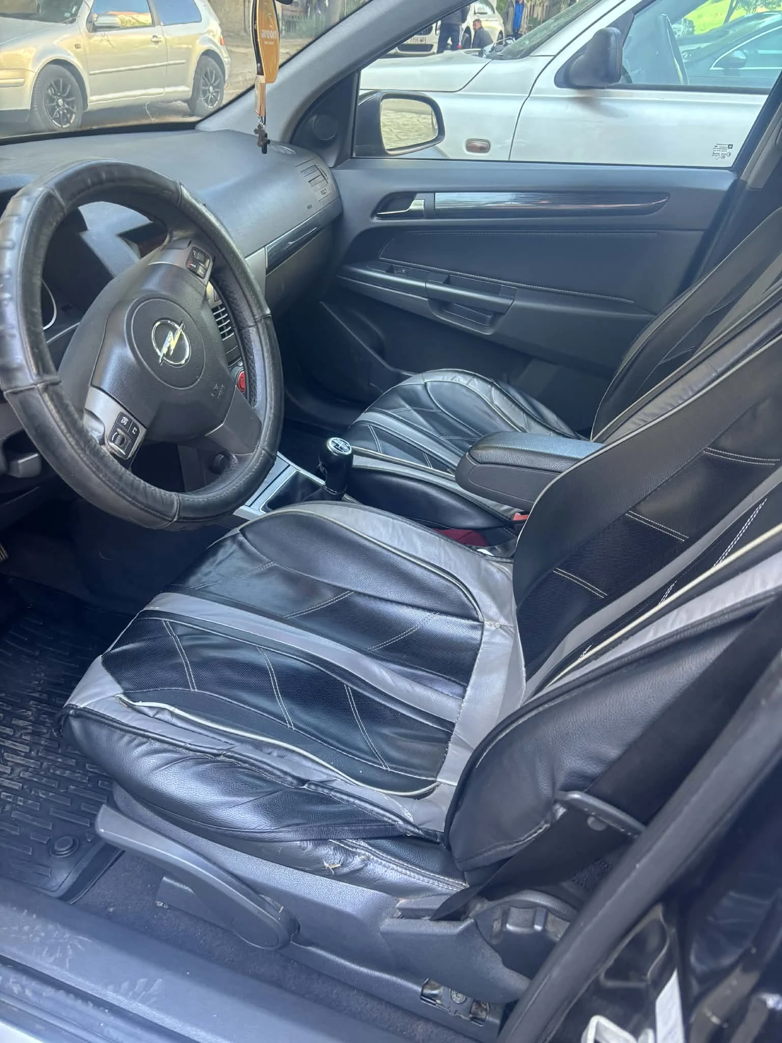 Opel Astra H, снимка 5 - Автомобили и джипове - 54237730