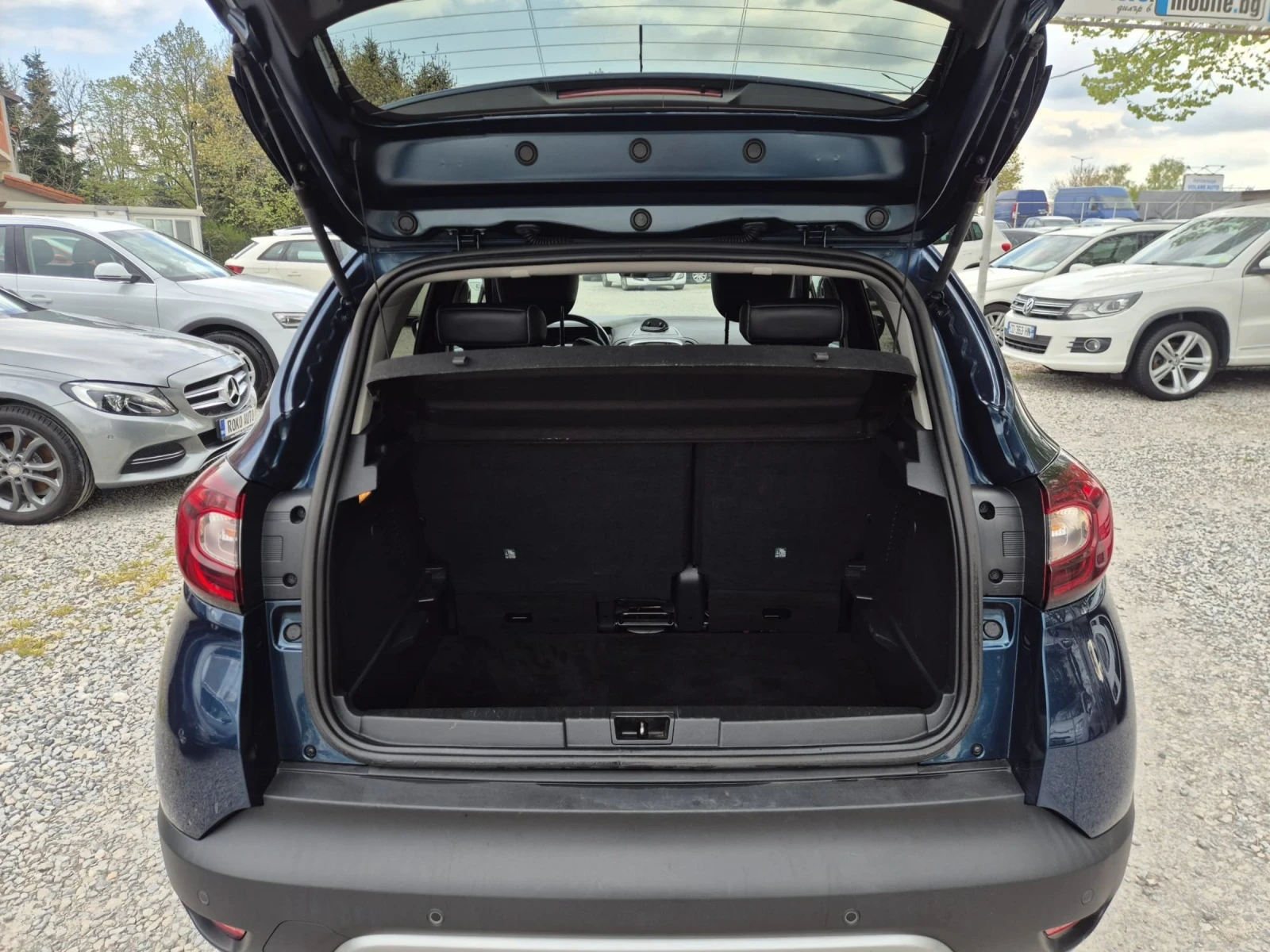 Renault Captur 1.5dci+ Navi, снимка 12 - Автомобили и джипове - 54240820