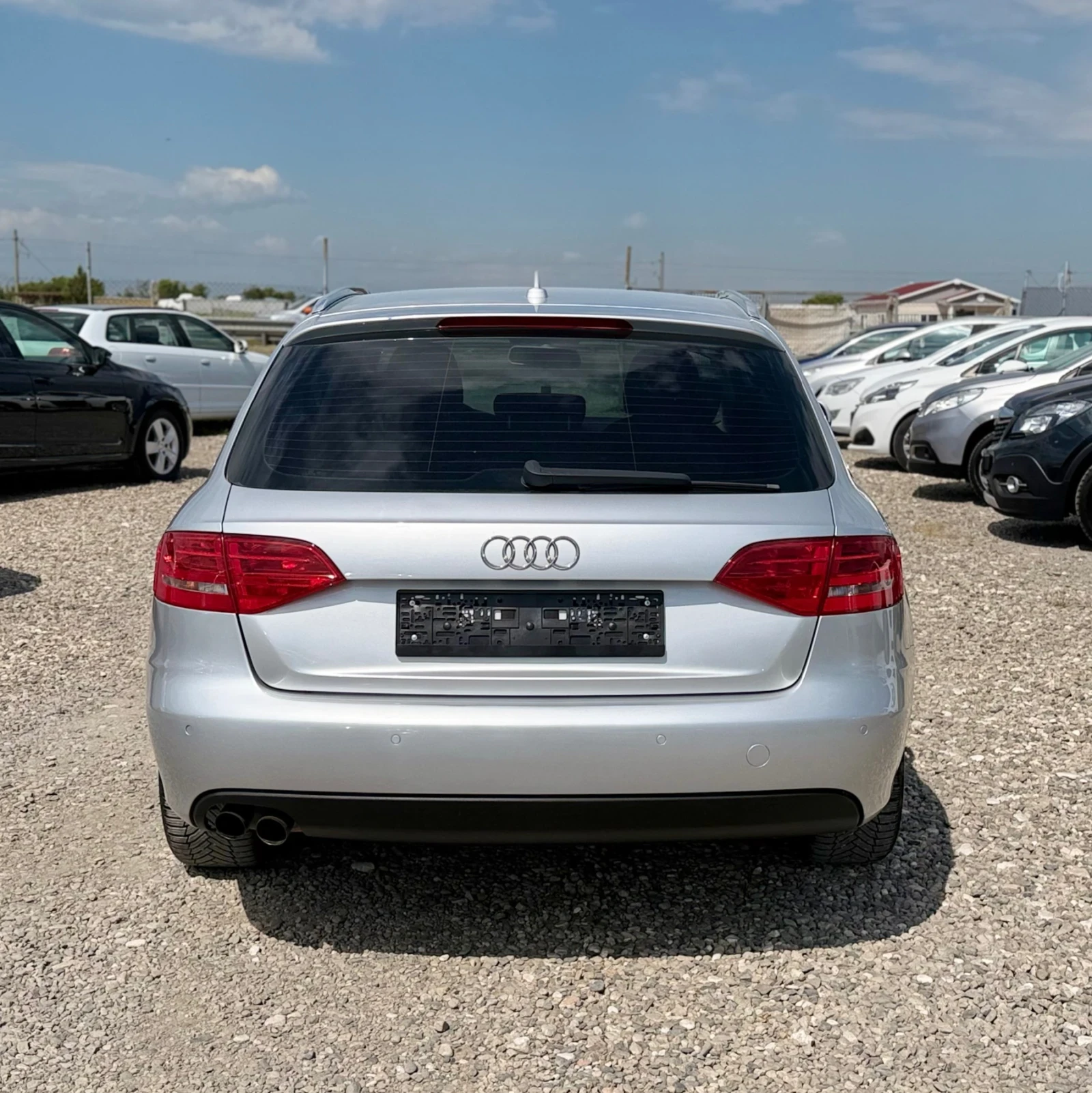 Audi A4 2.0 TDi 143кс АВТОМАТ НАВИГАЦИЯ , снимка 5 - Автомобили и джипове - 54573396