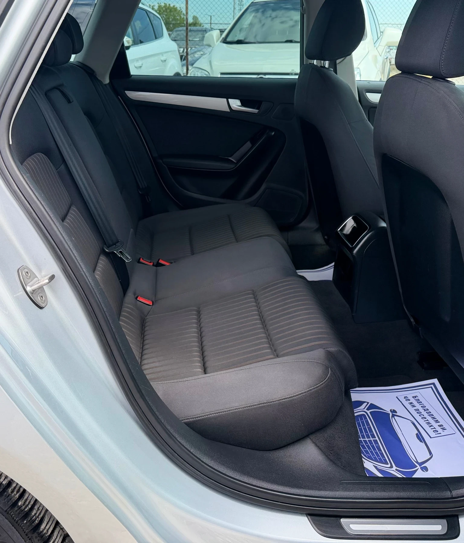 Audi A4 2.0 TDi 143кс АВТОМАТ НАВИГАЦИЯ , снимка 9 - Автомобили и джипове - 54573396