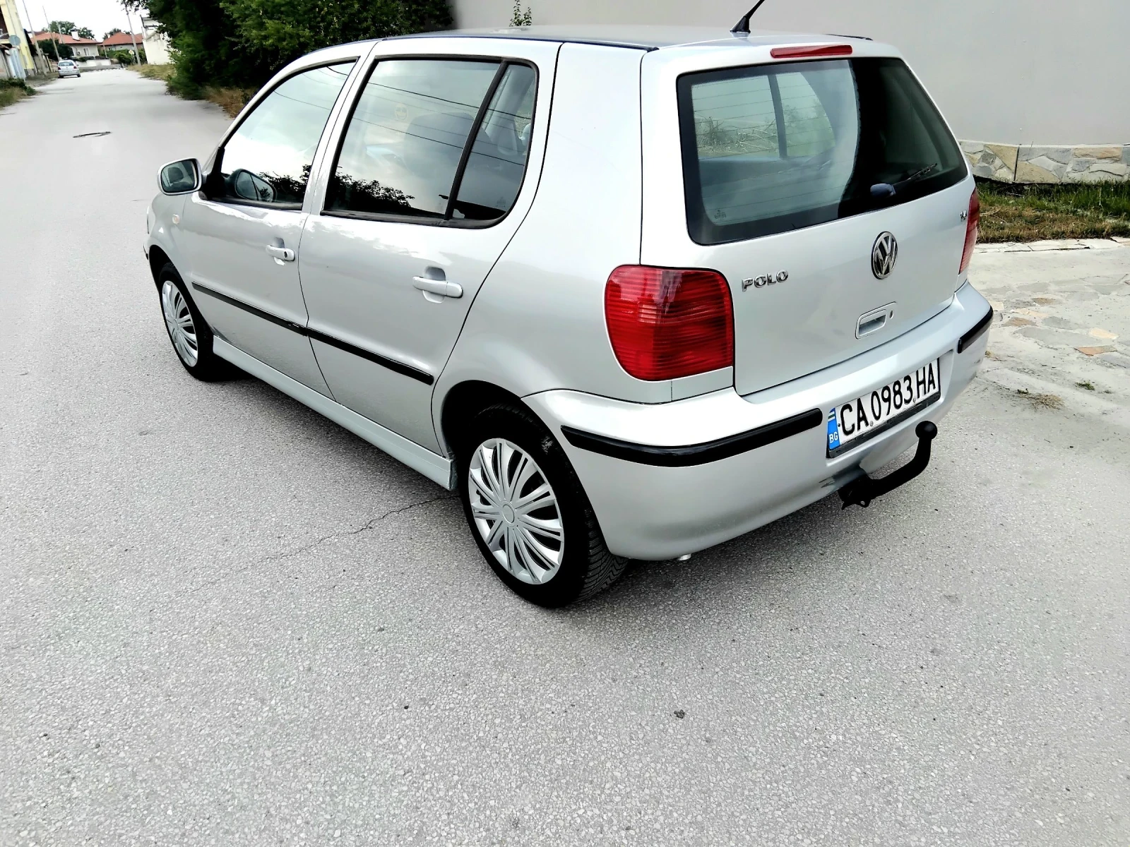 VW Polo 1.4i.16V+ КЛИМА.БЕНЗИН. 2001г., снимка 2 - Автомобили и джипове - 55148279
