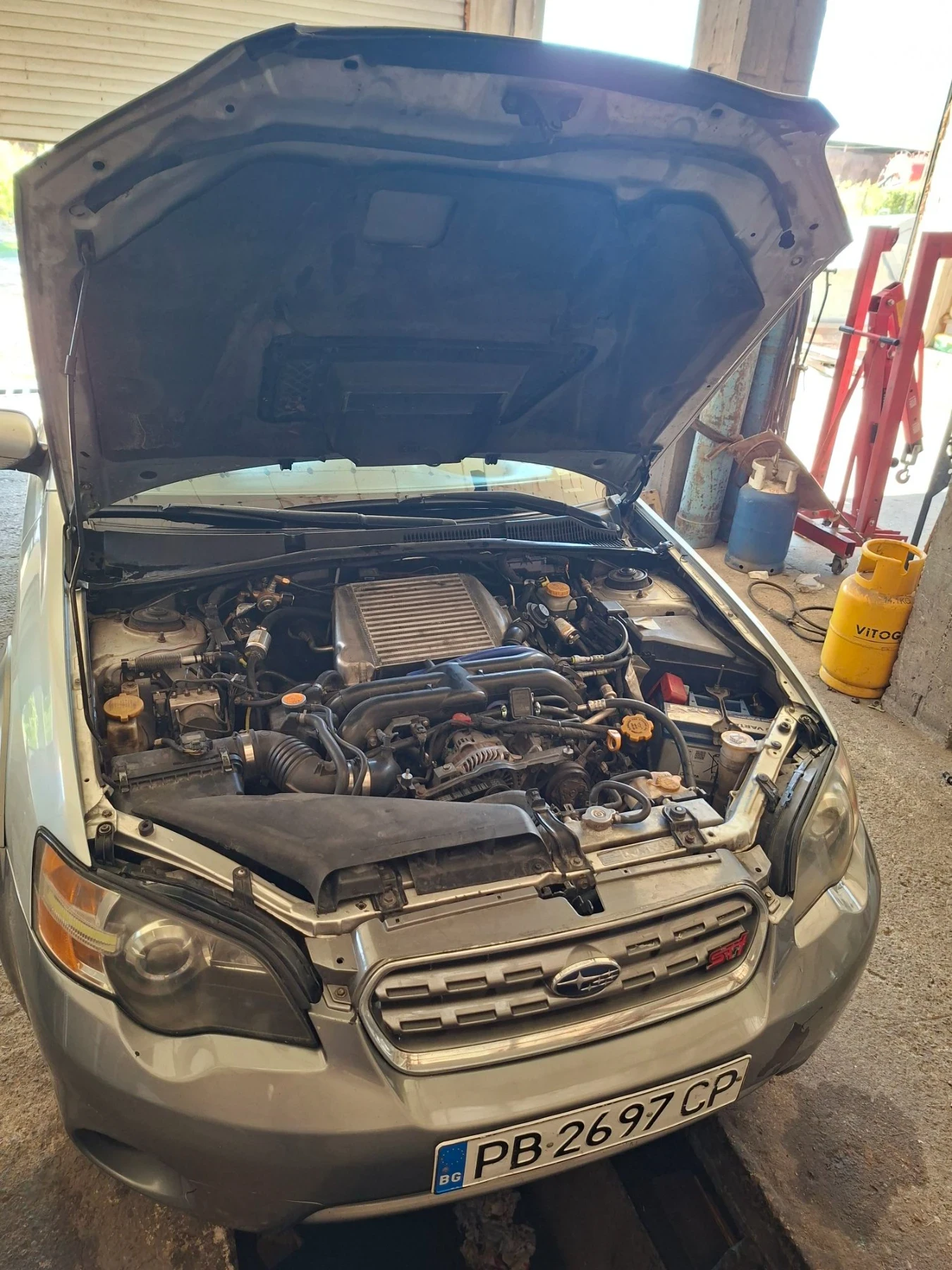 Subaru Outback 2.5 турбо ХТ, снимка 2 - Автомобили и джипове - 55563836