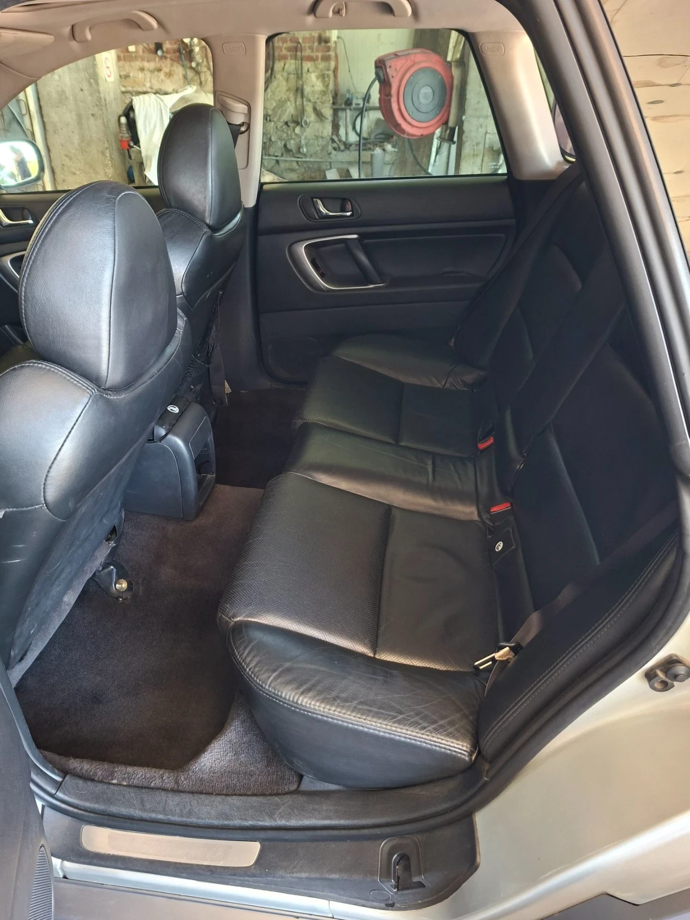 Subaru Outback 2.5 турбо ХТ, снимка 9 - Автомобили и джипове - 55563836