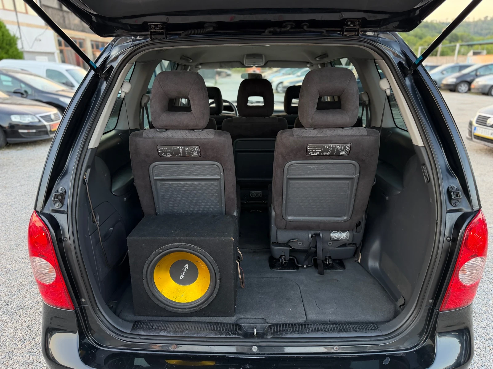 Mazda Mpv 2.0TDI 136кс 6с 7-МЕСТА КЛИМАТИК РЕГИСРИРАН, снимка 12 - Автомобили и джипове - 55583239