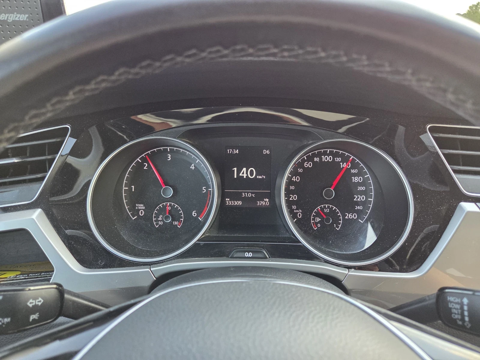 VW Touran 2.0 TUV фактури отVW, снимка 11 - Автомобили и джипове - 55605106