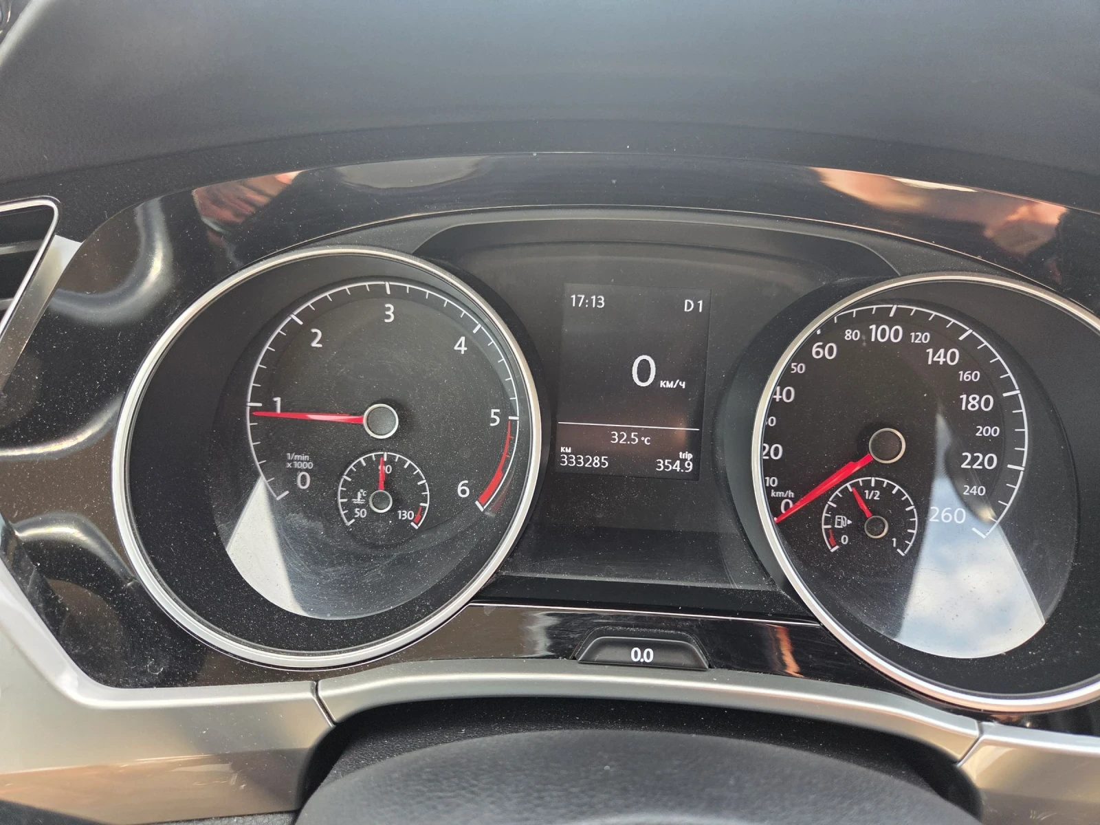 VW Touran 2.0 TUV фактури отVW, снимка 10 - Автомобили и джипове - 55605106