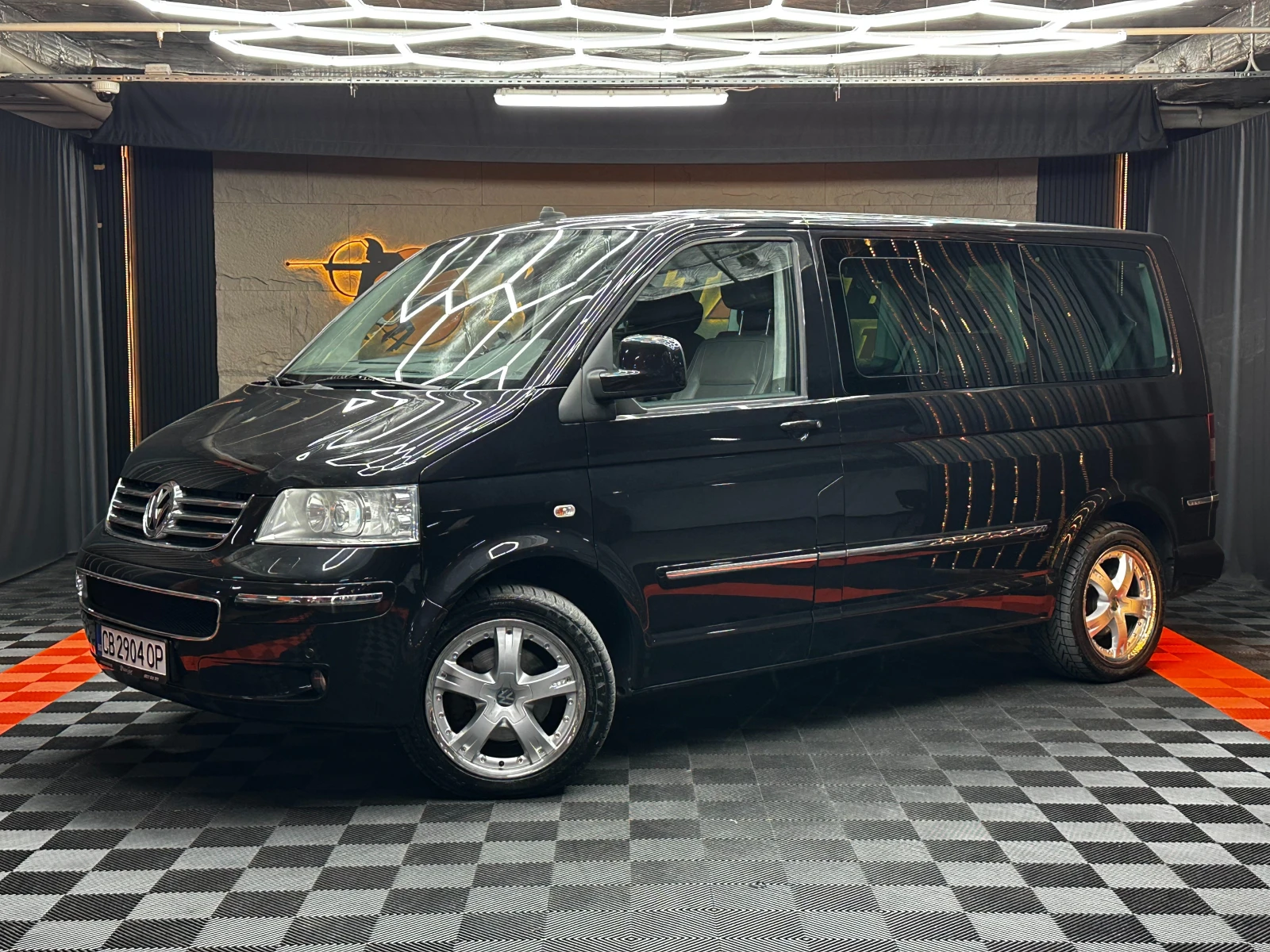 VW Multivan 2.5tdi/Автомат/5+ 1