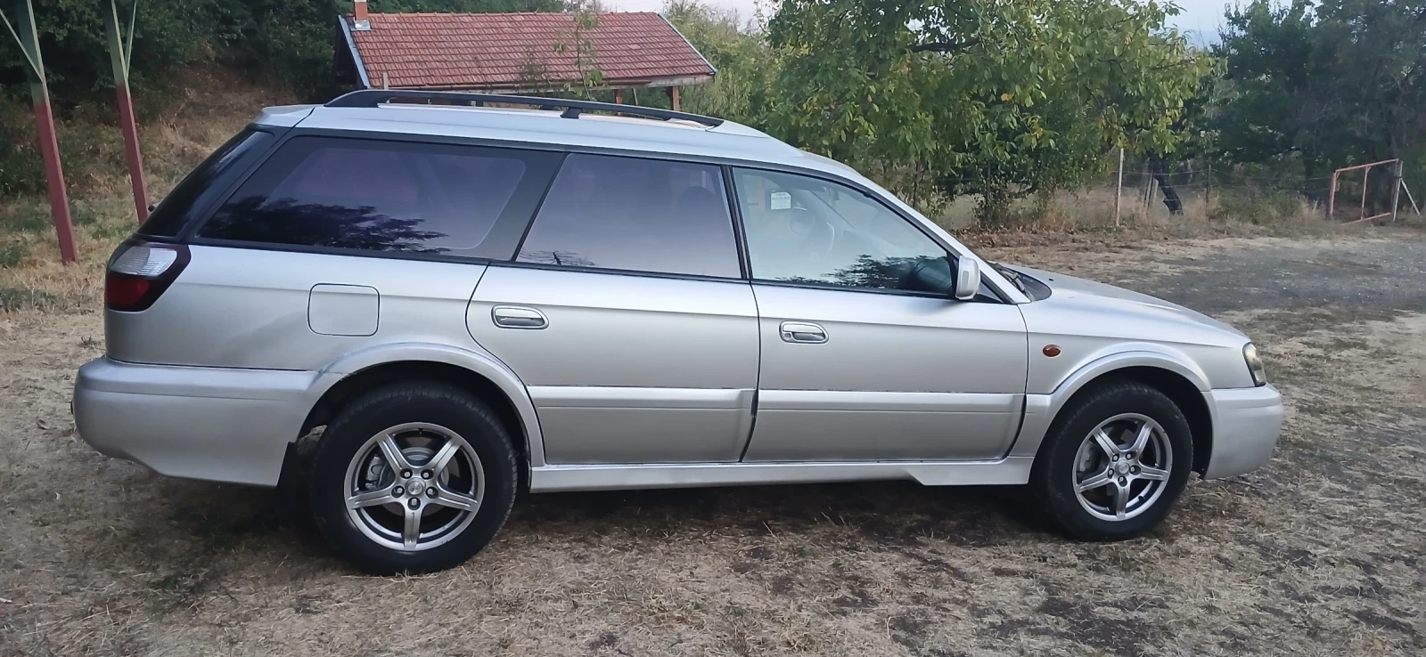 Subaru Outback 3.0 Н6, снимка 3 - Автомобили и джипове - 56354202