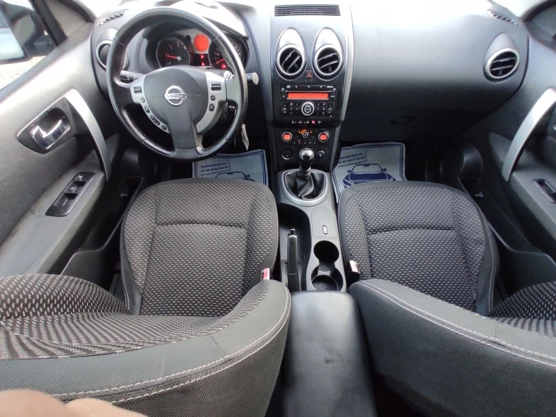 Nissan Qashqai 1.5DCi/6СКОРОСТИ/107k.c., снимка 12 - Автомобили и джипове - 45596286