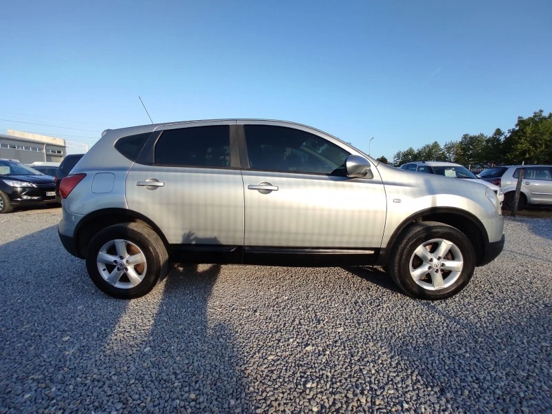 Nissan Qashqai 1.5DCi/6СКОРОСТИ/107k.c., снимка 7 - Автомобили и джипове - 45596286