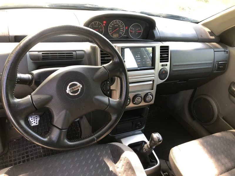 Nissan X-trail 2.2 DCI 136 кс, снимка 10 - Автомобили и джипове - 46994601