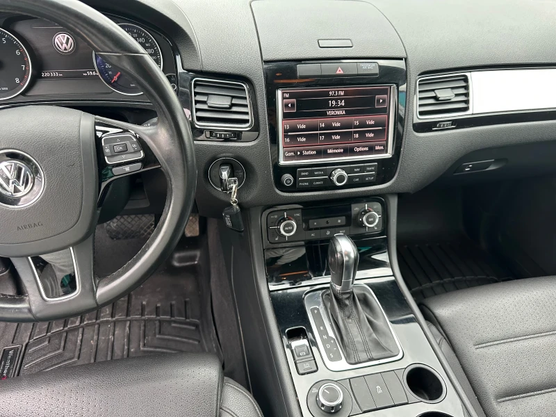 VW Touareg 3.6 V6 4MOTION 8-speed Automatic, снимка 11 - Автомобили и джипове - 51923586
