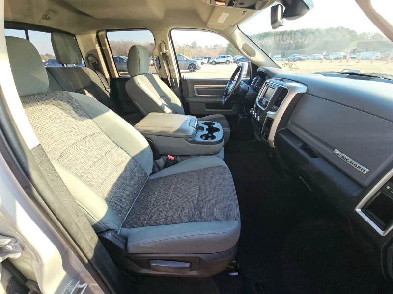 Dodge RAM 1500, снимка 8 - Автомобили и джипове - 53507581