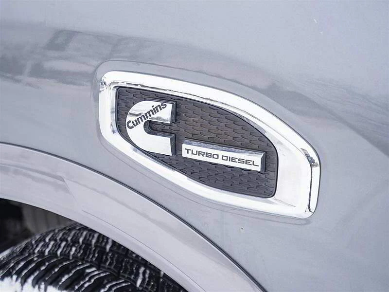 Nissan Titan crew cab  Pro-4x* Intercooled Turbo Diesel V-8 5.0 L - изображение 7