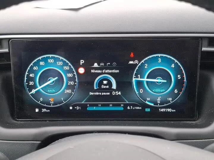 Hyundai Tucson 1.6 CRDI/136HP/TREND/NAVI/CAM/AUTOMATIC/, снимка 8 - Автомобили и джипове - 53926010