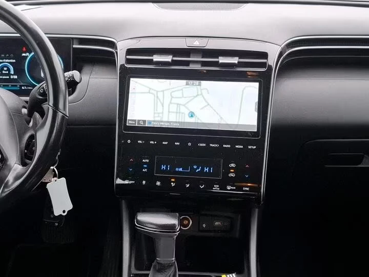 Hyundai Tucson 1.6 CRDI/136HP/TREND/NAVI/CAM/AUTOMATIC/, снимка 7 - Автомобили и джипове - 53926010