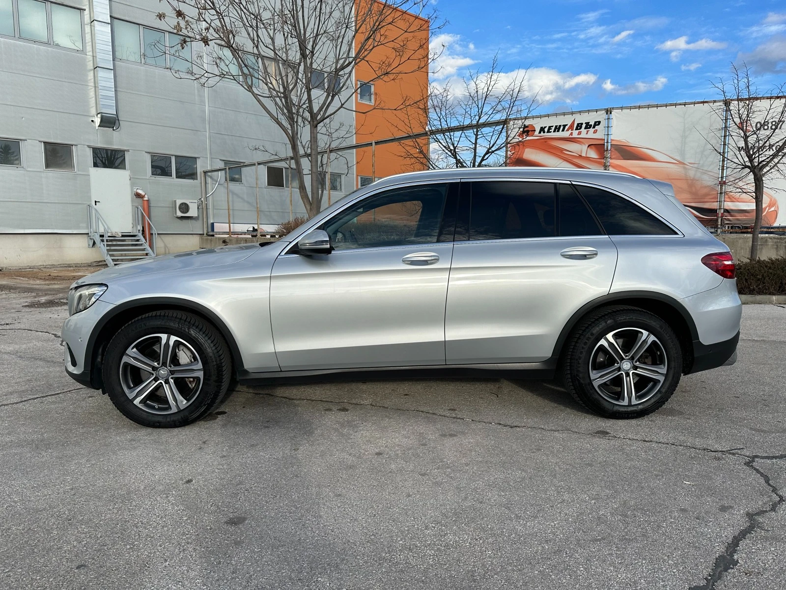 Mercedes-Benz GLC 220CDI 170к.с. 4MATIC/Перфектен - изображение 2