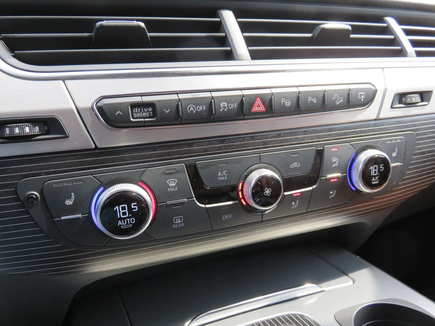 Audi Q7 3.0 TDI quattro Tiptronic | Mobile.bg � ����������� 9