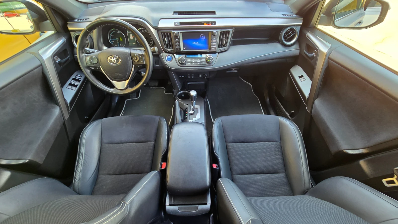 Toyota Rav4 2.5 Hybrid - изображение 10