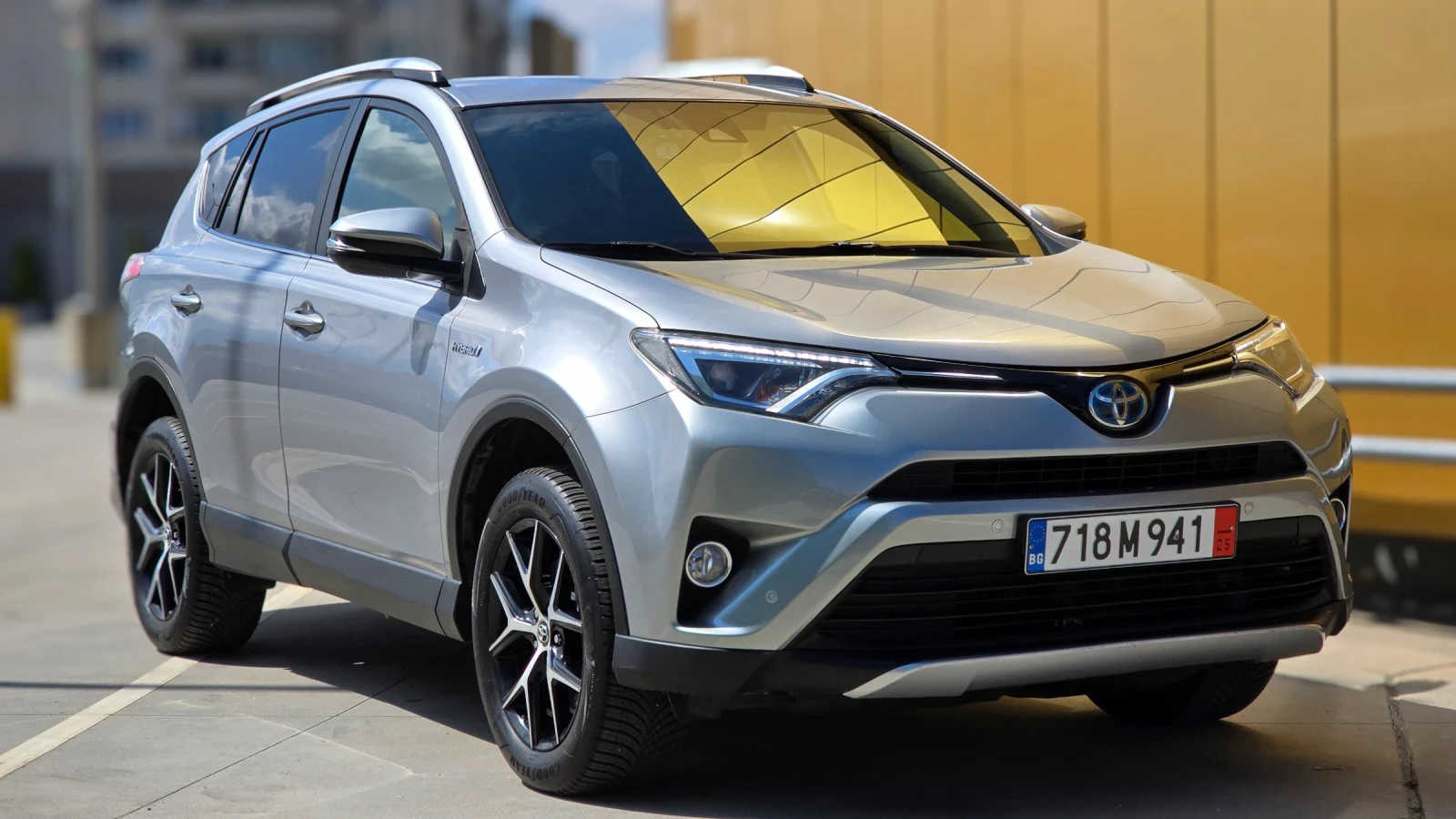 Toyota Rav4 2.5 Hybrid - изображение 9