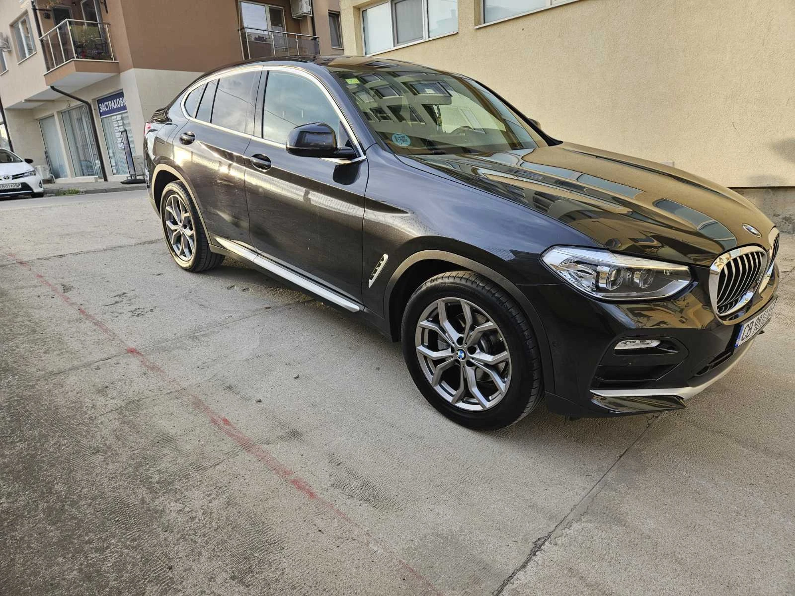BMW X4 X DRIVE 20 D - изображение 8