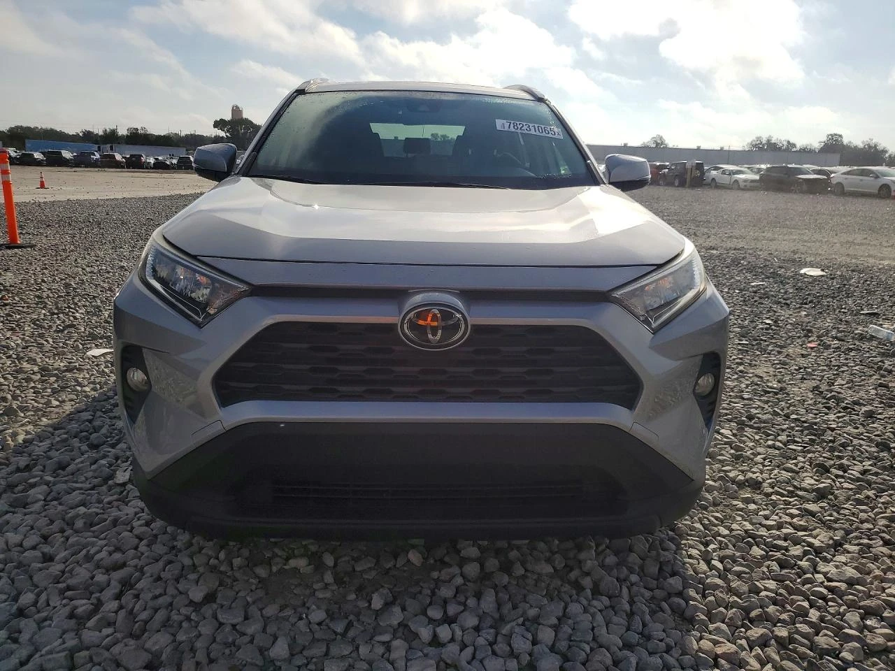 Toyota Rav4 2.5* XLE, снимка 4 - Автомобили и джипове - 53748142