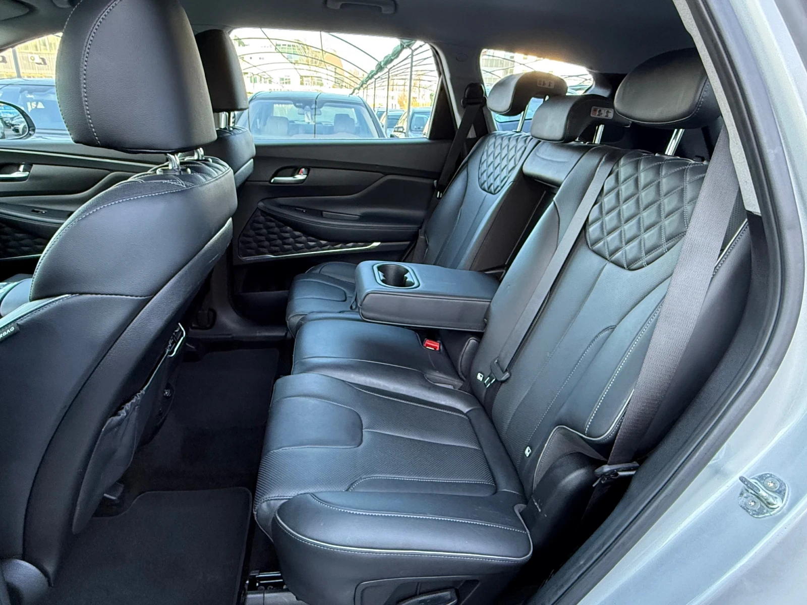 Hyundai Santa fe 2.2CRDi/FACELIFT/HTRAC/4WD/8 СК/DISTRONIC, снимка 11 - Автомобили и джипове - 53831241