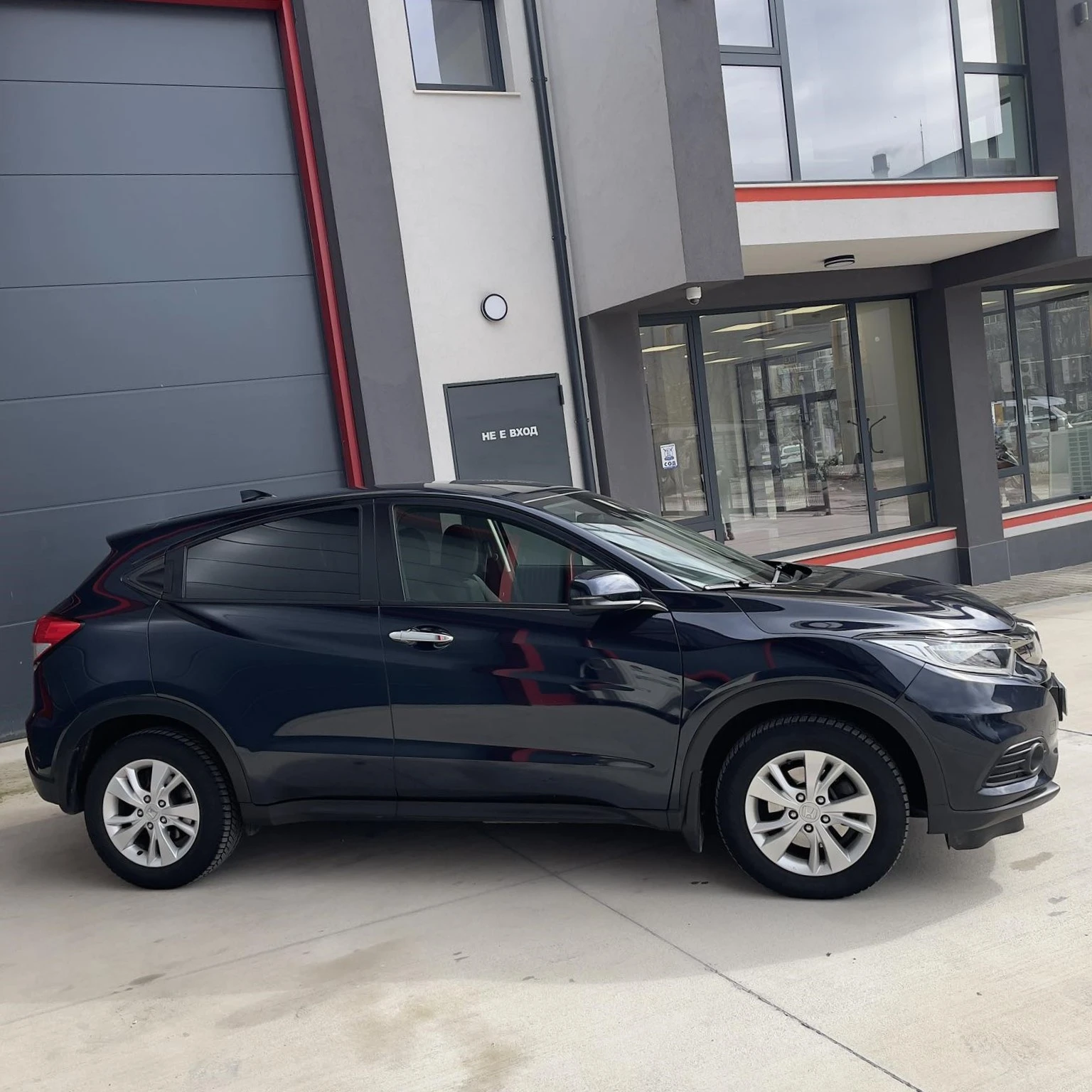 Honda Hr-v Elegance CVT, снимка 4 - Автомобили и джипове - 53865391