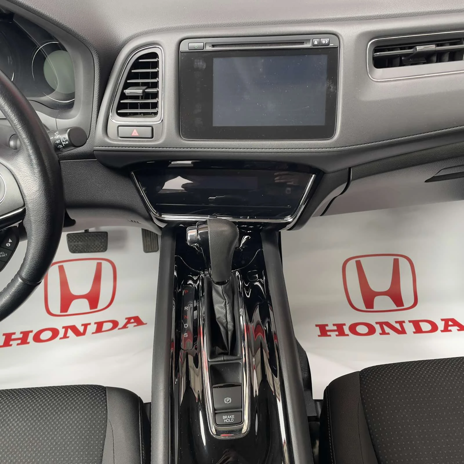 Honda Hr-v Elegance CVT, снимка 12 - Автомобили и джипове - 53865391