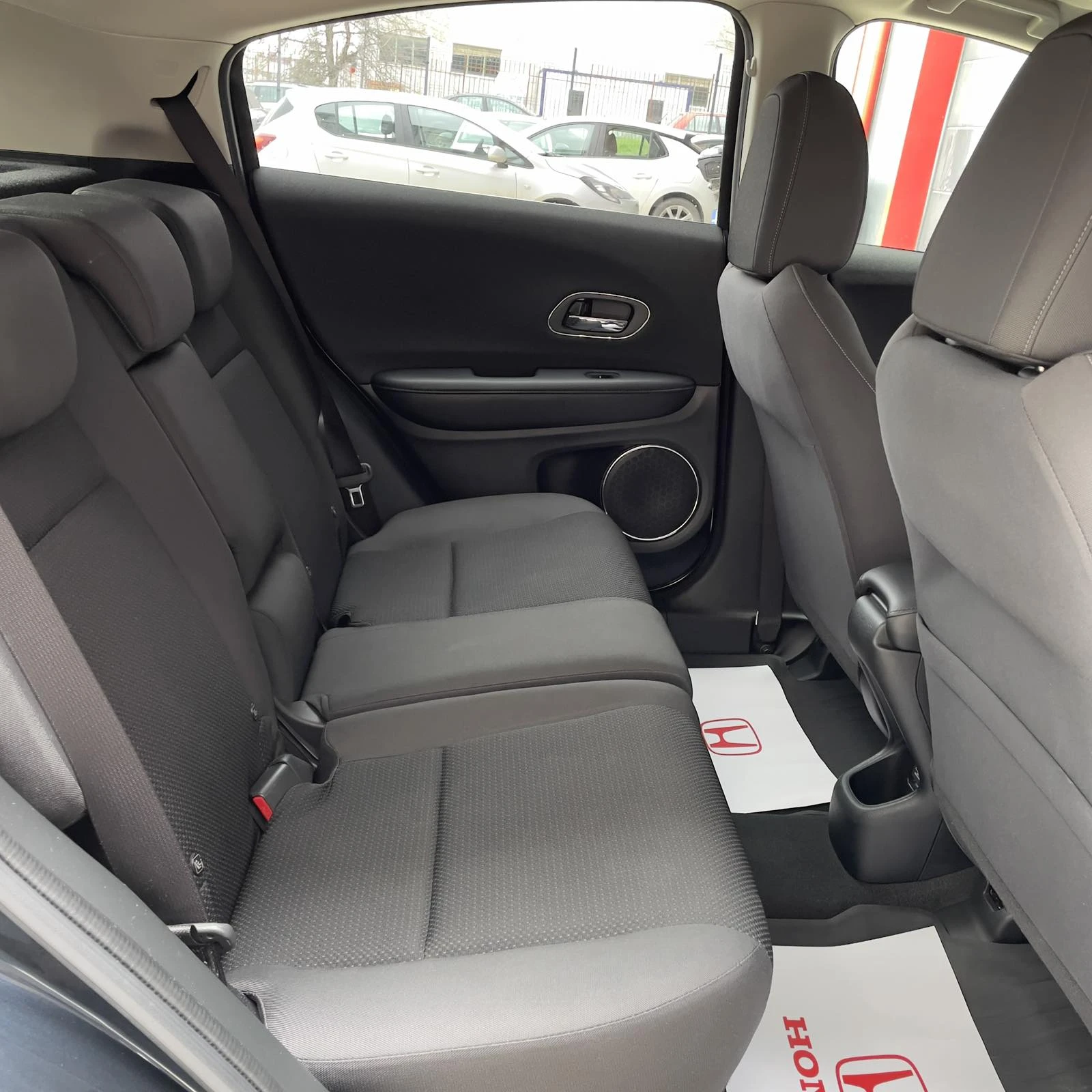 Honda Hr-v Elegance CVT, снимка 14 - Автомобили и джипове - 53865391