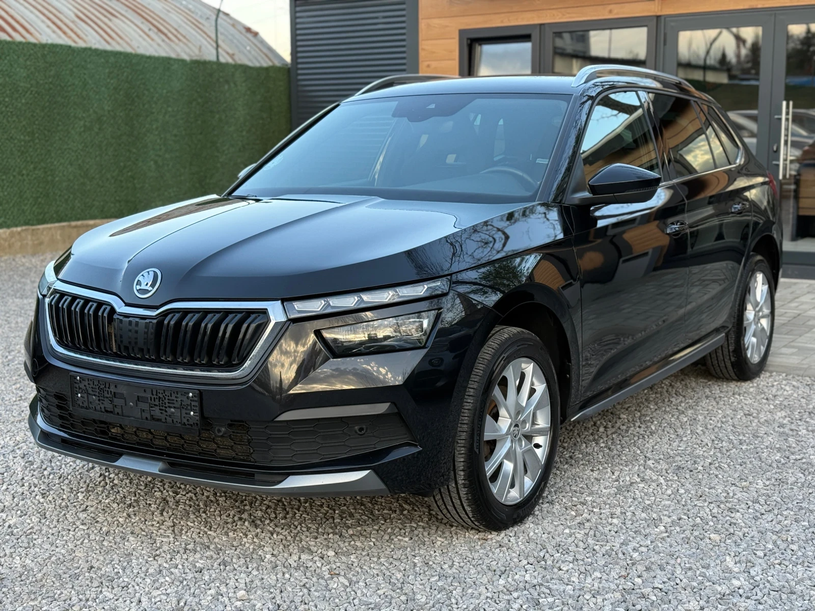 Skoda Kamiq 1.6TDI/DSG/116HP/DIGITAL/ТОП СЪСТОЯНИЕ, снимка 1 - Автомобили и джипове - 54230626