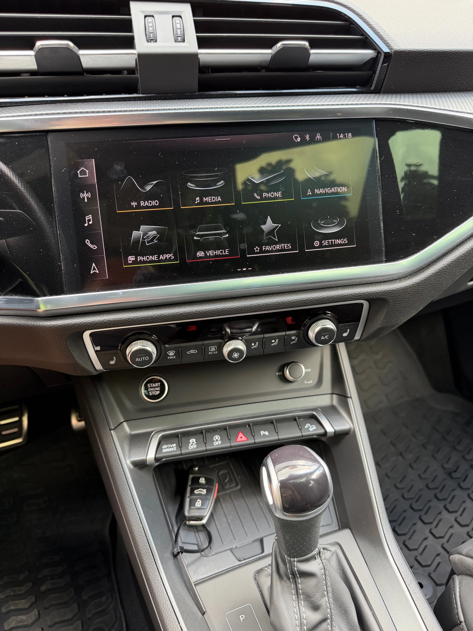 Audi Q3 4.5 TFSI Quattro S-Line , снимка 16 - Автомобили и джипове - 54816686