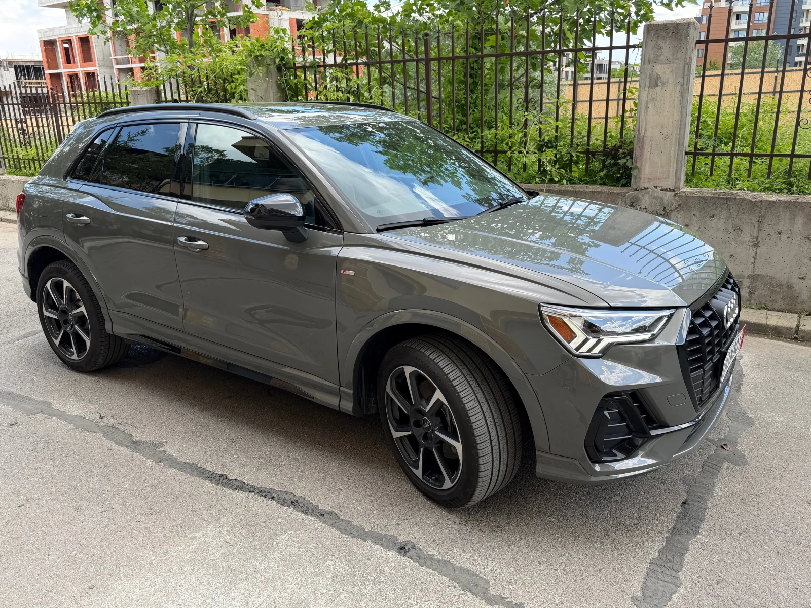 Audi Q3 4.5 TFSI Quattro S-Line , снимка 2 - Автомобили и джипове - 54816686