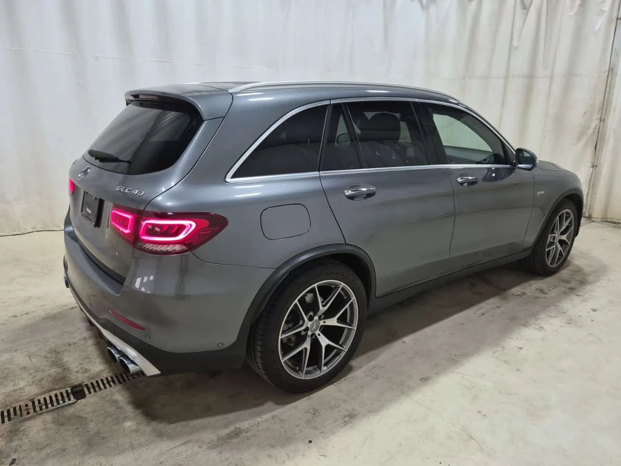 Mercedes-Benz GLC 43 AMG  * CARFAX * ����� �� ����������� | Mobile.bg � ����������� 3