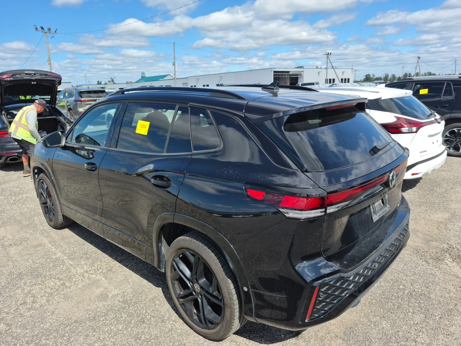 VW Tiguan * COMFORTLINE R LINE BLACK EDITION * CARFAX * , снимка 4 - Автомобили и джипове - 56095956