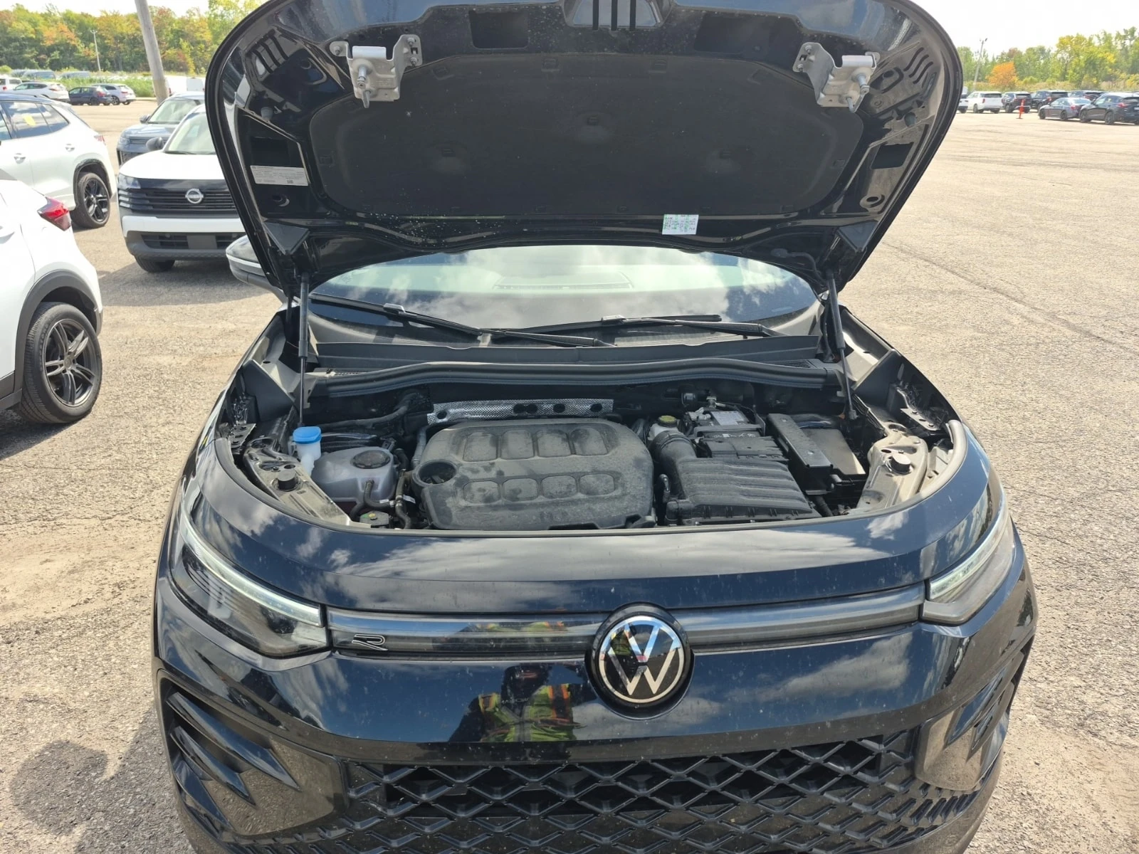 VW Tiguan * COMFORTLINE R LINE BLACK EDITION * CARFAX * , снимка 17 - Автомобили и джипове - 56095956