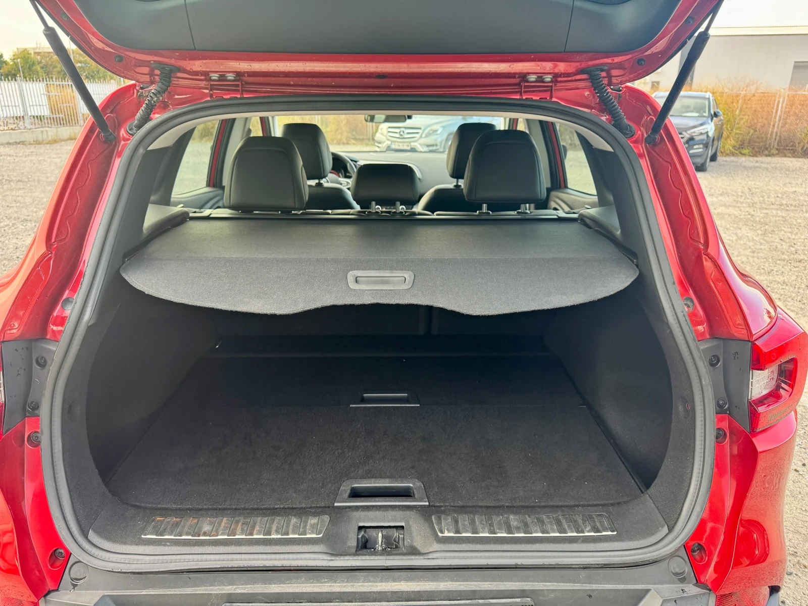 Renault Kadjar 1.2TCE 130�.� 4���. 2016� | Mobile.bg � ����������� 16