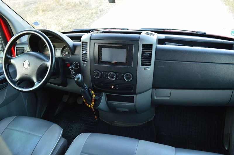 VW Crafter 2.5/TDI/8+ 1/, снимка 9 - Бусове и автобуси - 52714194