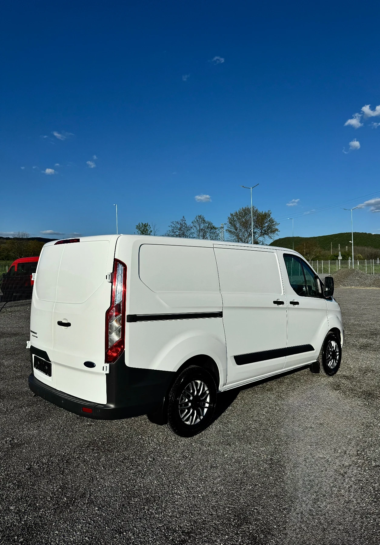 Ford Transit Custom 2.2 TDCI 125кс Верига !! EURO 6, Клима, Автопилот!, снимка 6 - Бусове и автобуси - 54306987