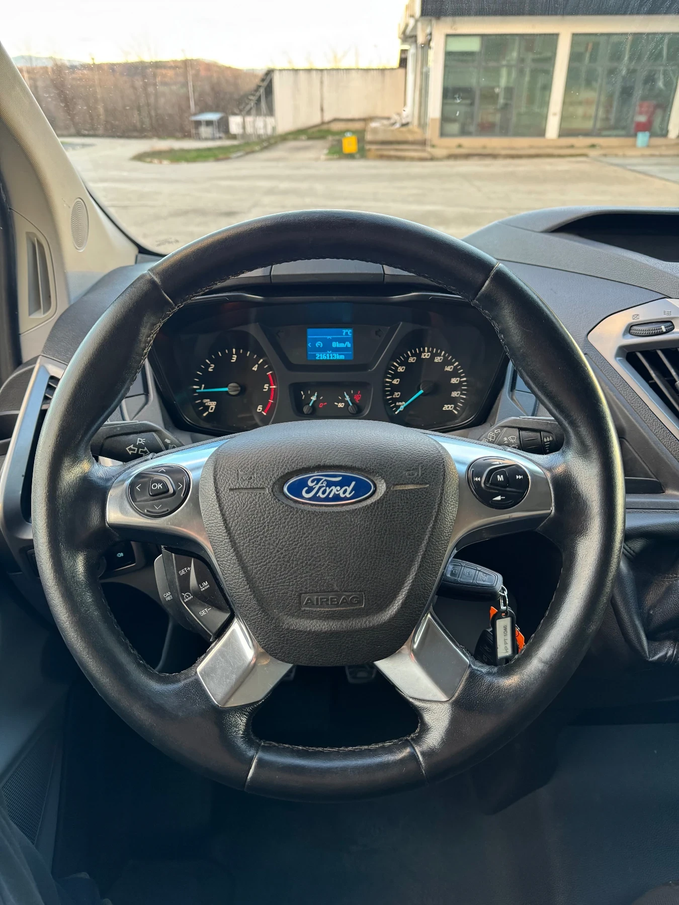 Ford Transit Custom 2.2 TDCI 125кс Верига !! EURO 6, Клима, Автопилот!, снимка 13 - Бусове и автобуси - 54306987