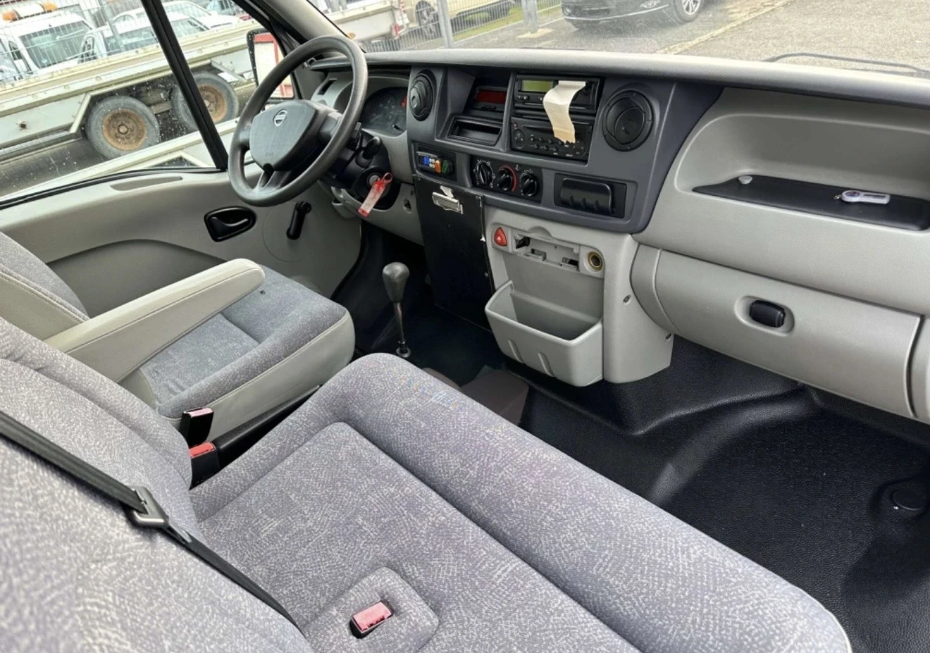 Nissan Interstar, снимка 9 - Бусове и автобуси - 54780942